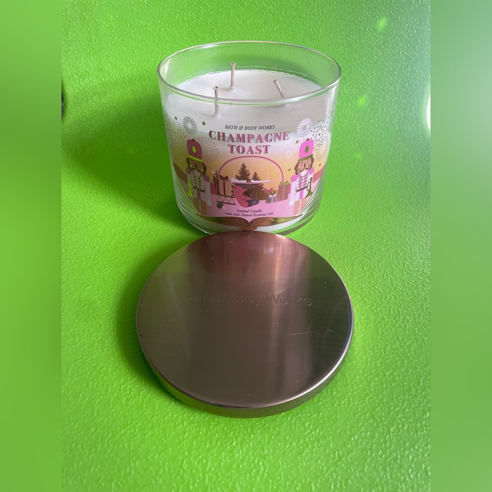 Bath and body works 3-wick candle Black